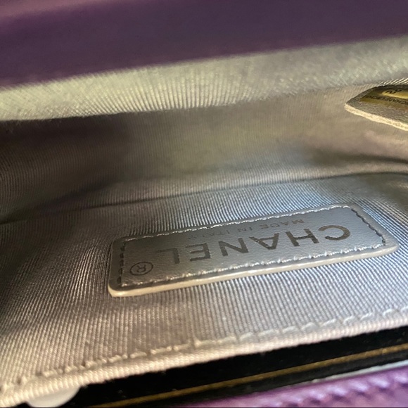 SOLD Chanel mini velvet boy - Picture 9 of 12